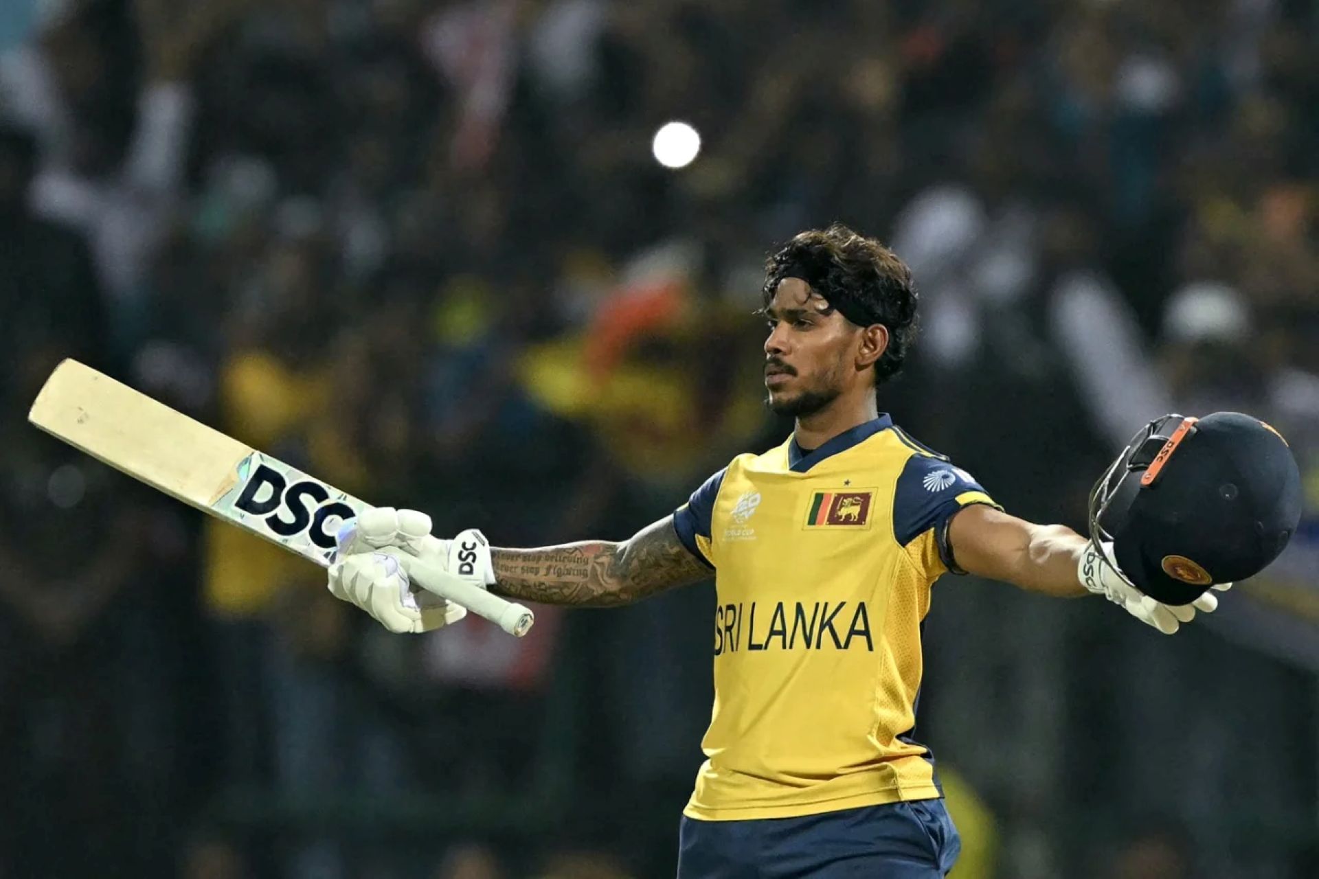 ৩০তম ম্যাচে এসে এবারের বিশ্বকাপের প্রথম সেঞ্চুরির দেখা মিলল নিসাঙ্কার ব্যাটে