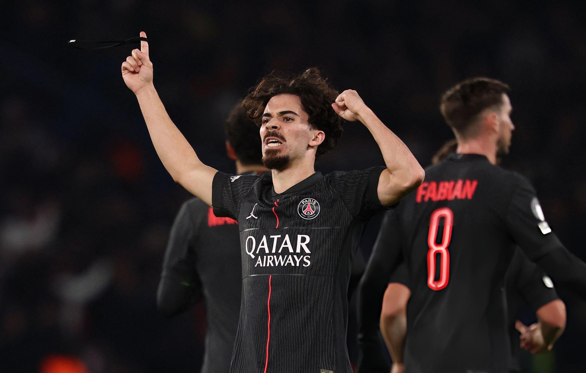 গোল উৎসবের ম্যাচে হ্যাটট্রিক করেন ভিতিনিয়া