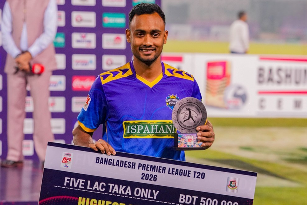 এবারের বিপিএলের সেরা খেলোয়াড় হয়েছেন শরিফুল