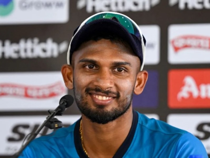 যখন দলকে নেতৃত্ব দিই, তখন আমি ব্যাটিংয়ের তুলনা টানি না। আমার কাছে মাঠে ব্যাটিংয়ের চেয়ে সিদ্ধান্ত নেওয়াটা বেশি গুরুত্বপূর্ণ ▷