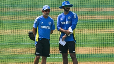 সহকারী কোচকে বরখাস্ত করল ভারত