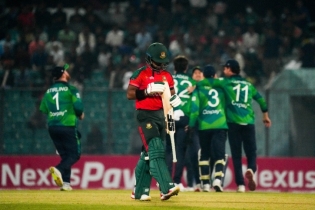 জঘন্য ব্যাটিংয়ে হার দিয়ে সিরিজ শুরু বাংলাদেশের