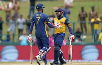 ওমানকে গুঁড়িয়ে শ্রীলঙ্কার ২য় জয়