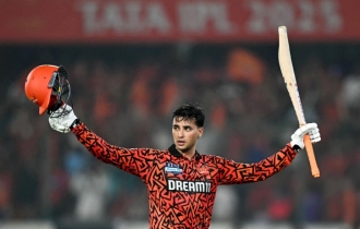অভিষেক ঝড়ে রেকর্ডময় ম্যাচ