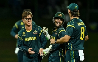 সাকিবকে ছাড়িয়ে জ্যাম্পা