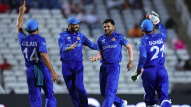 আফগানিস্তানের বিশ্বকাপ দলে ফিরলেন ফারুকি-নাইব আফগানিস্তানের বিশ্বকাপ দলে ফিরলেন ফারুকি-নাইব