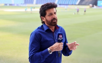 বিশ্বকাপের ধারাভাষ্যে বাংলাদেশের আতহারও