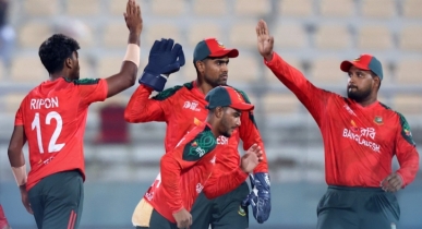 আফগানিস্তানকে উড়িয়ে সেমির দ্বারপ্রান্তে বাংলাদেশ ‘এ’