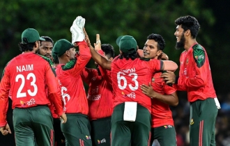 শ্রীলঙ্কাকে গুঁড়িয়ে সিরিজে ফিরল বাংলাদেশ