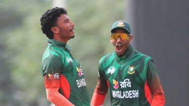 শ্রীলঙ্কাকে গুঁড়িয়ে গ্রুপ চ্যাম্পিয়ন বাংলাদেশ