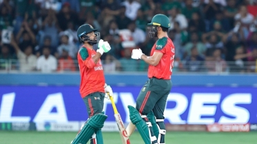 রোমাঞ্চকর লড়াইয়ে শ্রীলঙ্কাকে হারিয়ে সুপার ফোর শুরু বাংলাদেশের