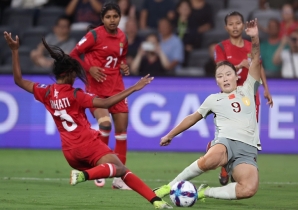 লড়াই করে চীনের কাছে হারল বাংলাদেশ লড়াই করে চীনের কাছে হারল বাংলাদেশ