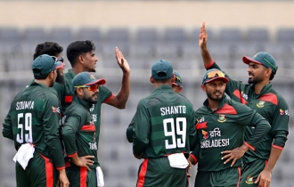 নির্ধারিত সময়ে ওভার শেষ করতে না পারায় বাংলাদেশকে জরিমানা