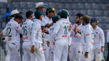 ক্যাচ ছাড়ার দিনে আইরিশদের চেপে ধরতে পারল না বাংলাদেশ