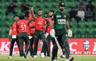 পাকিস্তানকে ২০০’র আগে থামাতে পারল না বাংলাদেশ