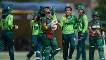 পাকিস্তানের কাছে হেরে ঝুলে রইল বাংলাদেশের ভাগ্য