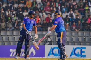 ঢাকাকে গুঁড়িয়ে চট্টগ্রামের দ্বিতীয় জয়