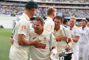 ২ দিনেই ম্যাচ জিতে অস্ট্রেলিয়ার ক্ষতি ২৪ কোটি টাকা