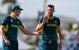 অস্ট্রেলিয়ার টি-টুয়েন্টি বিশ্বকাপ দলে থাকছেন চোটে পড়া কামিন্স-হ্যাজেলউড