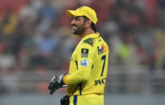 আবারও চেন্নাইয়ের অধিনায়ক ধোনি