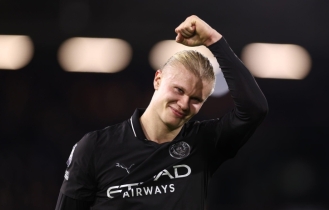 প্রিমিয়ার লিগে দ্রুততম শত গোলের রেকর্ড হলান্দের