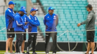 ওভালে গ্রাউন্ডসম্যানের সঙ্গে ভারত কোচের বাকবিতণ্ডা