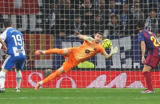 বার্সা কোচের কাছে গার্সিয়া বিশ্বের অন্যতম সেরা গোলরক্ষক বার্সা কোচের কাছে গার্সিয়া বিশ্বের অন্যতম সেরা গোলরক্ষক