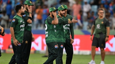 ভারতীয় খেলোয়াড়রা হাত না মেলানোয় হতাশ পাকিস্তান কোচ