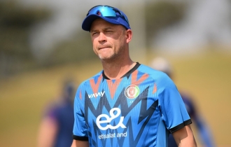 আফগানিস্তানের দায়িত্ব শেষে ইংল্যান্ডের কোচ হওয়াতে নজর ট্রটের