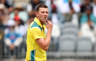 এবার বিশ্বকাপ থেকেই ছিটকে গেলেন হ্যাজেলউড