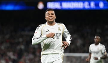 বার্সার বিপক্ষে ফাইনাল খেলতে রিয়ালে যোগ দিচ্ছেন এমবাপ্পে