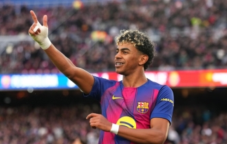 হ্যাটট্রিকের পর ইয়ামাল বললেন, চোট ভালোই ভুগিয়েছে হ্যাটট্রিকের পর ইয়ামাল বললেন, চোট ভালোই ভুগিয়েছে