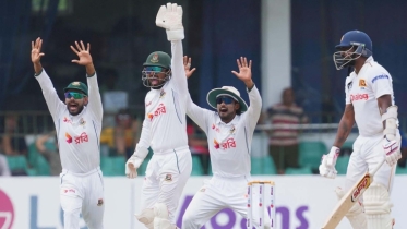 উইকেটের পেছনে মুশফিককে ছাড়ালেন লিটন