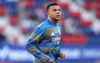 এমবাপ্পেকে ছাড়াই বেনফিকার মুখোমুখি রিয়াল