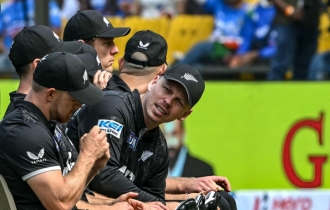 বিশ্বকাপের আগে নিউ জিল্যান্ড দলে ব্রেসওয়েল-মিলনের চোট