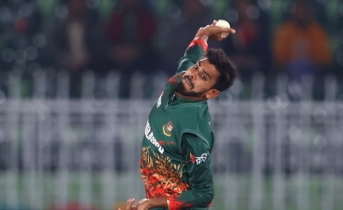 মিরাজকে নিয়ে সিরিজ বাঁচাতে নামছে বাংলাদেশ