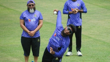 রিশাদের গুগলির ধার বাড়াতে কাজ করছেন মুশতাক