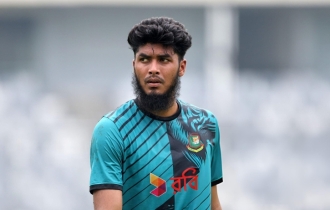 রিশাদকে টেস্টে দেখতে চান স্পিন কোচ