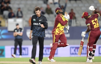 দ্বিতীয় টি-টুয়েন্টিতেও ছড়াল রোমাঞ্চ, এবার জিতল নিউ জিল্যান্ড দ্বিতীয় টি-টুয়েন্টিতেও ছড়াল রোমাঞ্চ, এবার জিতল নিউ জিল্যান্ড