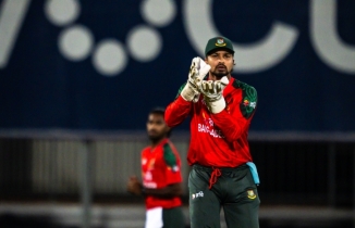 এশিয়া কাপের দলে ফিরলেন সোহান, বাদ মিরাজ