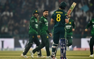 অস্ট্রেলিয়াকে গুঁড়িয়ে সিরিজ জিতল পাকিস্তান