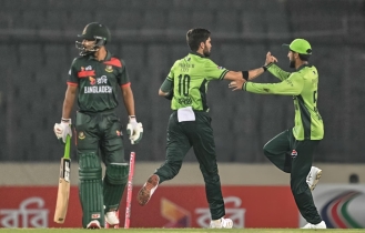 বৃষ্টি বাধার পর বাংলাদেশকে গুঁড়িয়ে সিরিজে ফিরল পাকিস্তান