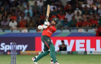 নিউ জিল্যান্ড সিরিজে মিডল-অর্ডারে খেলবেন ইমন