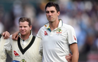 বিশ্বকাপ থেকে ছিটকে গেলেন কামিন্স, জায়গা হয়নি স্মিথের বিশ্বকাপ থেকে ছিটকে গেলেন কামিন্স, জায়গা হয়নি স্মিথের