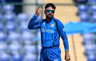 টি-টুয়েন্টিতে ৭০০ উইকেটের অনন্য মাইলফলকে রশিদ