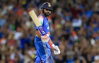 ক্যারিয়ারে প্রথমবার র্যাঙ্কিংয়ের শীর্ষে রোহিত ক্যারিয়ারে প্রথমবার র্যাঙ্কিংয়ের শীর্ষে রোহিত