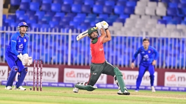 ওয়ানডে অভিষেক সাইফের, একাদশে সোহানও