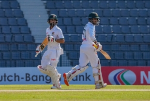 জয়-সাদমান জুটিতে দুর্দান্ত শুরু বাংলাদেশের