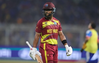 বিশ্বকাপ থেকে বিদায়ের দায় নিজের কাঁধে নিলেন উইন্ডিজ অধিনায়ক