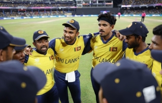 নেতিবাচক সমালোচনার ‘প্রভাব’ শ্রীলঙ্কা দলে